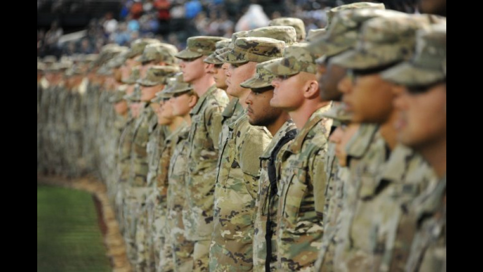 naked in oif Naked in oif