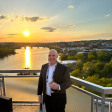 Dr. Robert Krug